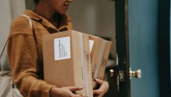 Como Enviar Uma Carta Registrada Pelos Correios?